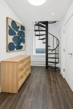 125 E 83rd St, Unit SI ID1312101P in New York, NY - Foto de edificio - Building Photo