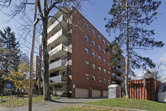 The Park Fifty-Two in Mississauga, ON - Building Photo - Building Photo