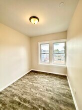 1245 N Karlov Ave in Chicago, IL - Building Photo - Building Photo