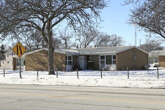 1730 Broadway Ave in Lorain, OH - Building Photo - Building Photo