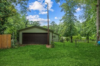 11104 Quinlan North Lake Dr in Conroe, TX - Building Photo - Building Photo