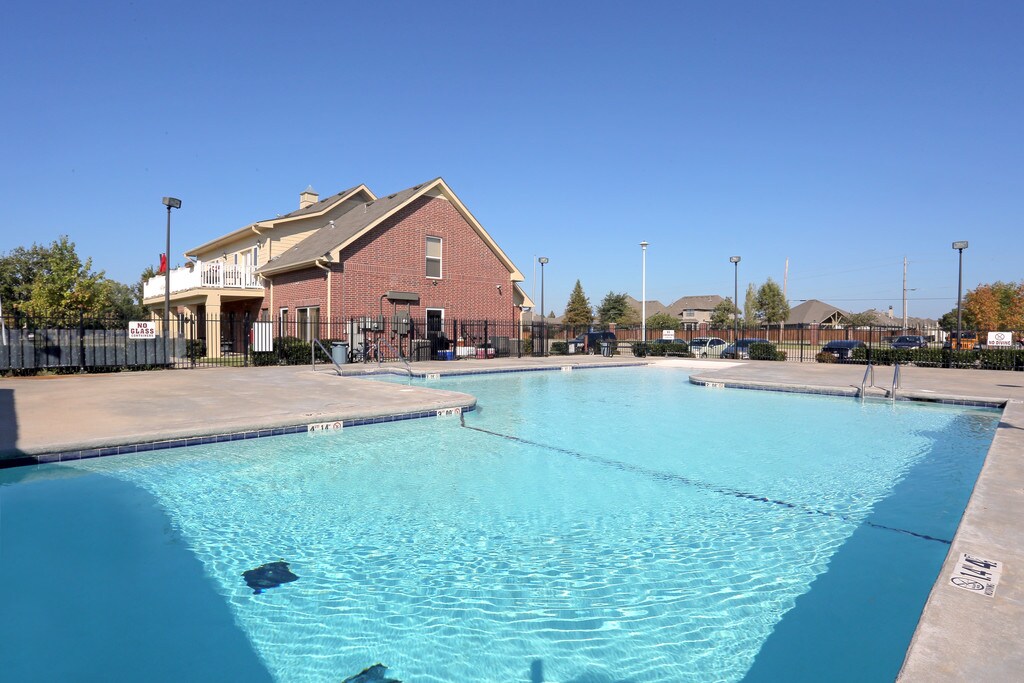 The Greens at Broken Arrow I, II and III Apartments in Broken Arrow, OK