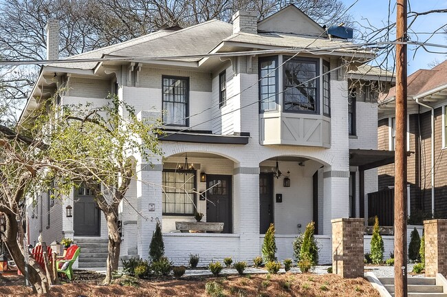 property at 720 Penn Ave NE