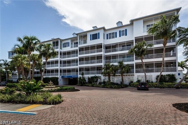 160 Palm St in Marco Island, FL - Building Photo - Building Photo