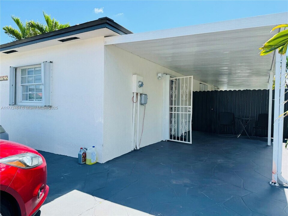 11512 SW 168th Terrace in Miami, FL - Building Photo