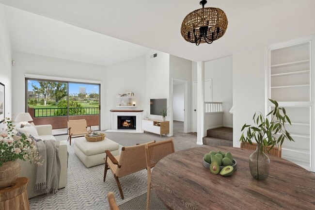 440 Villa Point Dr in Newport Beach, CA - Building Photo - Building Photo