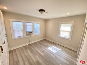 8866 Cadillac Ave in Los Angeles, CA - Building Photo - Building Photo