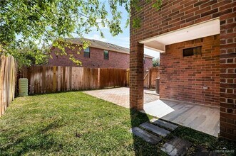 213 S 49th St in McAllen, TX - Building Photo - Building Photo