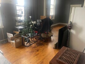 224 W 31st St, Unit 2R in Chicago, IL - Building Photo