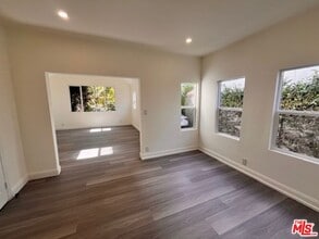 841 N Kilkea Dr in Los Angeles, CA - Building Photo - Building Photo