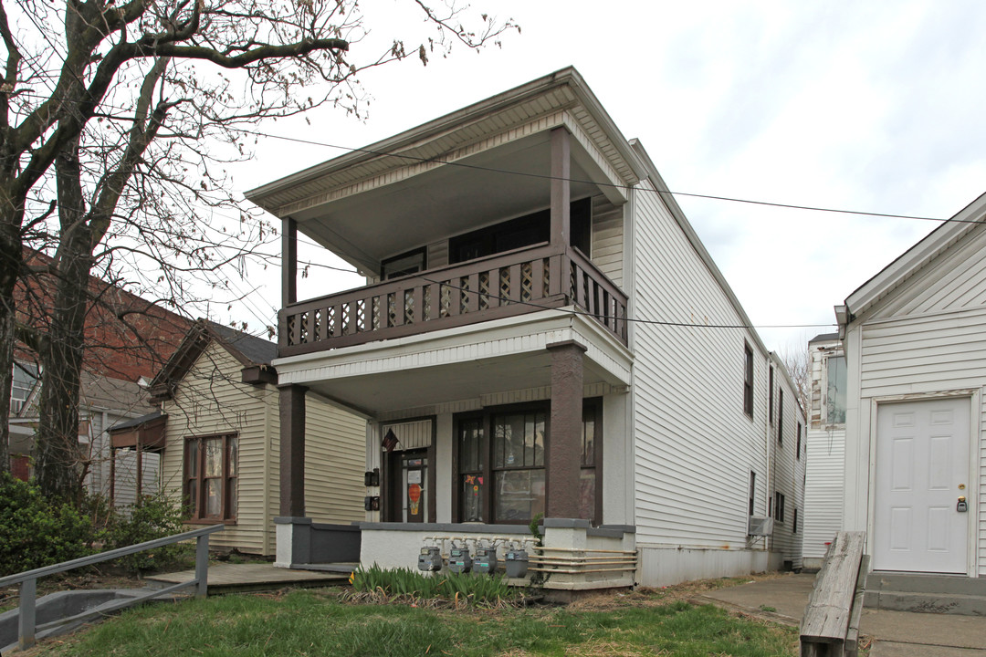 1322 Preston St in Louisville, KY - Foto de edificio