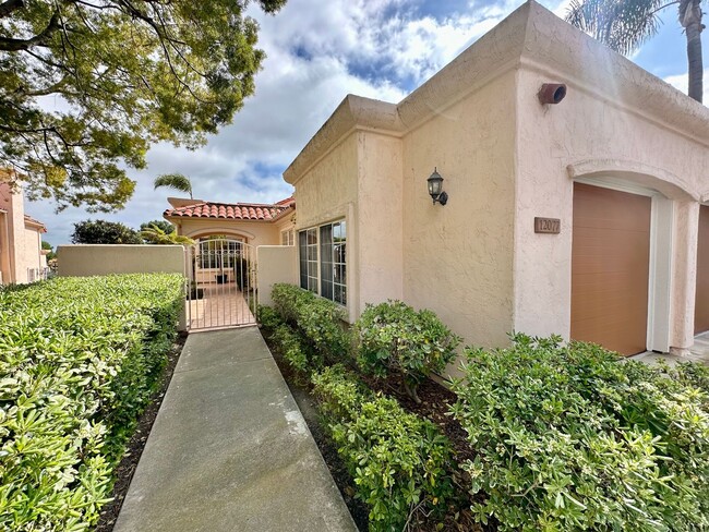 12077 Caminito Corriente in San Diego, CA - Building Photo - Building Photo