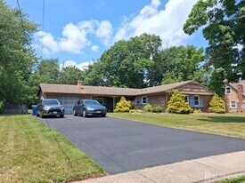 6 Flower Rd in Franklin Township, NJ - Building Photo