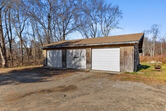 475 Parum Rd in Colchester, CT - Building Photo - Building Photo