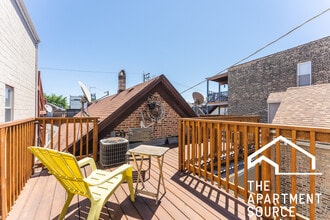 1627 N Winchester Ave, Unit g in Chicago, IL - Building Photo - Building Photo