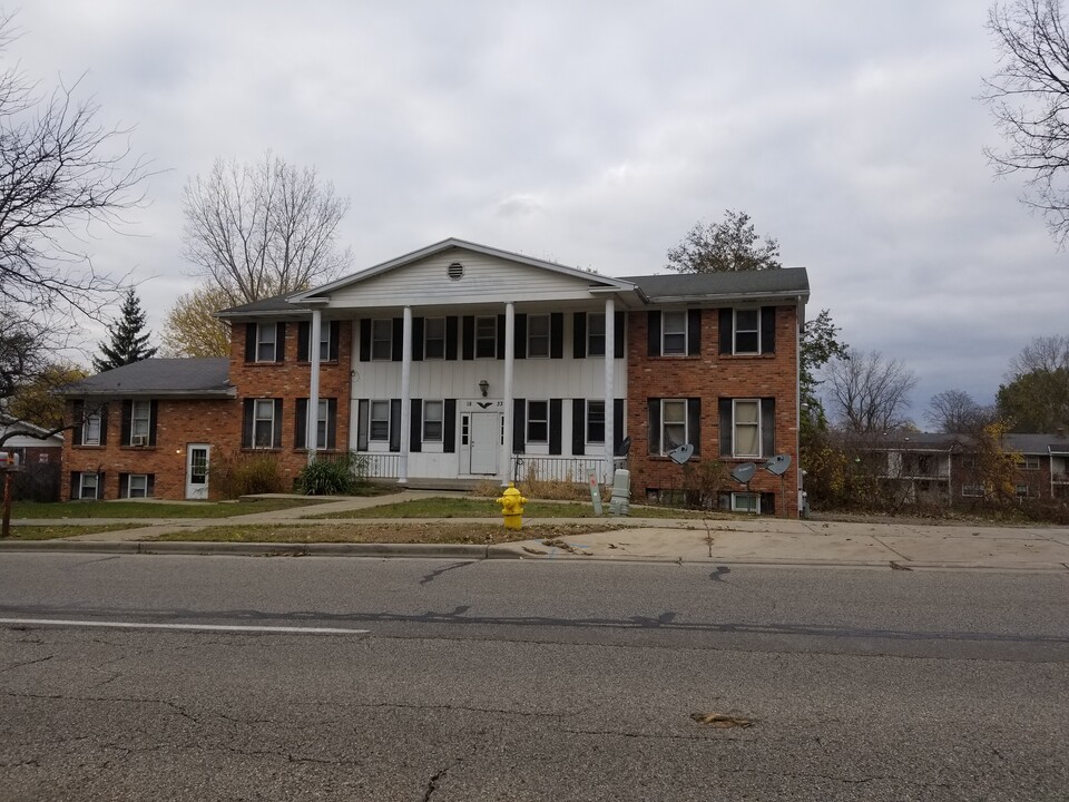 Evergreen Prairie in Wyoming, MI - Building Photo