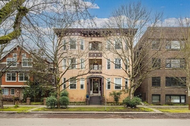property at 521 16th Ave E