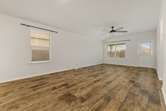 919 Brown Thrasher in San Antonio, TX - Building Photo - Building Photo