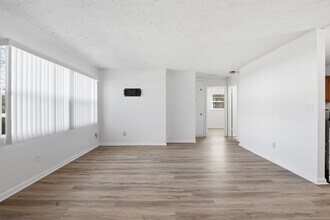 820 NW 55th St in Gainesville, FL - Building Photo - Building Photo