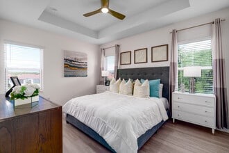 Sutton Fields in St. Cloud, FL - Building Photo - Interior Photo