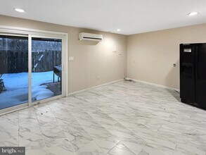 19634 Club Lake Rd in Gaithersburg, MD - Building Photo - Building Photo