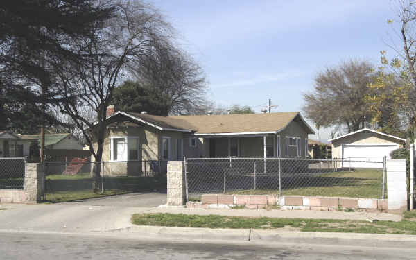 2535 Bryce Rd in El Monte, CA - Foto de edificio