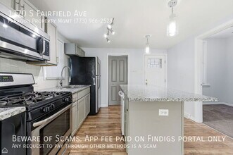 1370 S Fairfield Ave in Chicago, IL - Building Photo - Building Photo