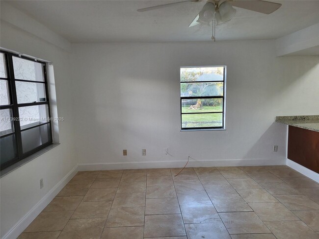 2005 Carlton Dr in Melbourne, FL - Building Photo - Building Photo