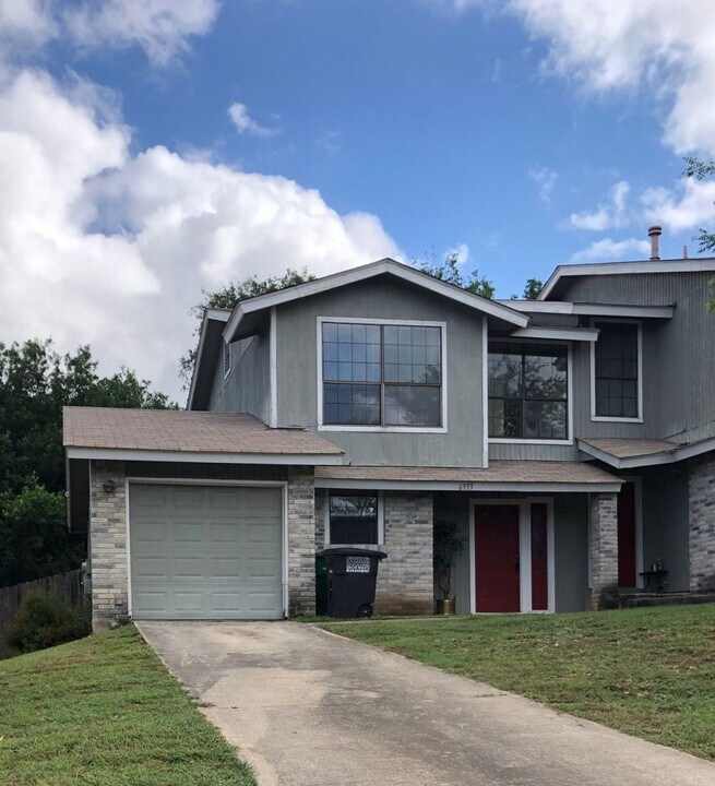 6931 Wright Way St in San Antonio, TX - Building Photo