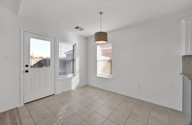 22056 Knights Cove Dr