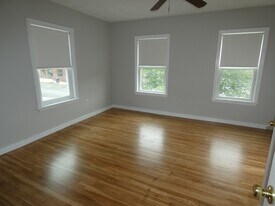 282 Main St, Unit 2 in Stoneham, MA - Building Photo