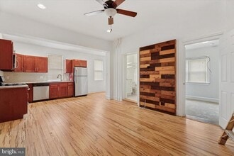 448 Roxborough Ave in Philadelphia, PA - Building Photo - Building Photo