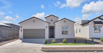 15148 Destination in El Paso, TX - Building Photo