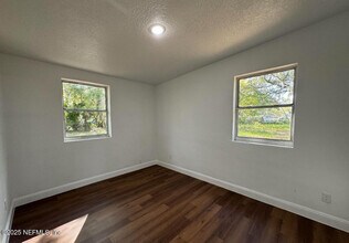 1656 Winthrop St in Jacksonville, FL - Building Photo - Building Photo