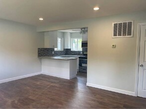 286 Chambers Brg Rd in Brick, NJ - Building Photo - Building Photo