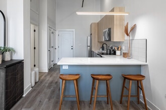 The Evergreen Lofts in Chicago, IL - Building Photo - Interior Photo