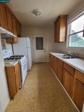 578 Civic Center St in Richmond, CA - Building Photo - Building Photo