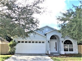 16245 Coopers Hawk Ave in Clermont, FL - Building Photo