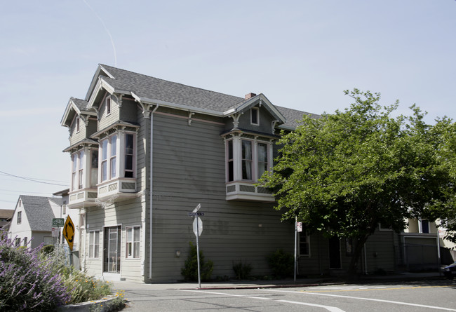 3200 California St in Berkeley, CA - Foto de edificio - Building Photo