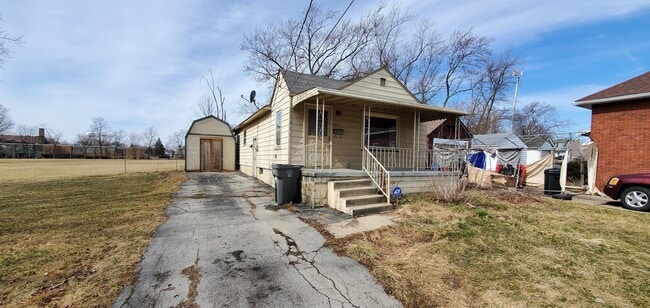 property at 164 N Hazelwood Ave