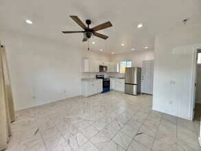 648 Waiehu Beach Rd in Wailuku, HI - Building Photo - Building Photo