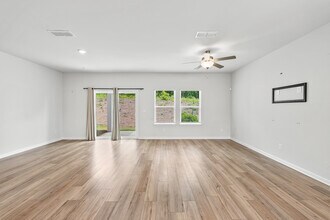 1544 Purple Coneflower Ave SE in Mableton, GA - Building Photo - Building Photo