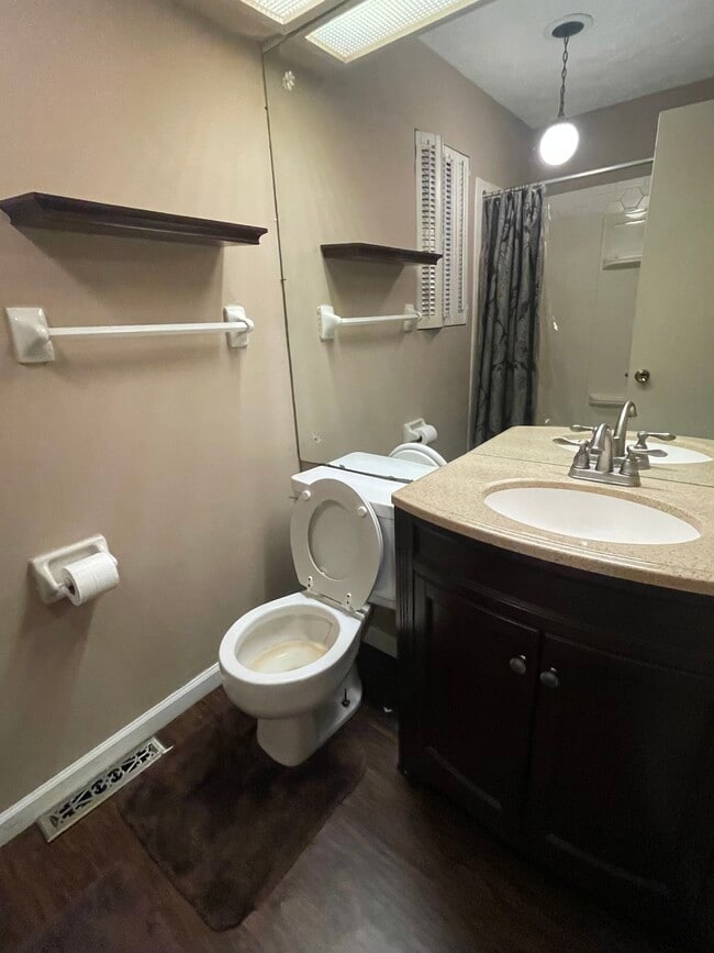 283 Alpine Dr in Bristol, VA - Building Photo - Building Photo