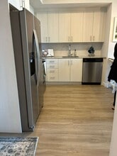 1465 W 31st St, Unit C1 in Hialeah, FL - Building Photo - Building Photo
