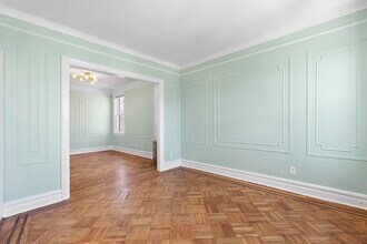 37 St Pauls Ave in Jersey City, NJ - Building Photo - Building Photo
