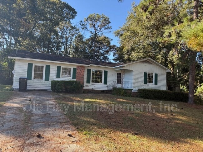 property at 427 Myrtlewood Ave