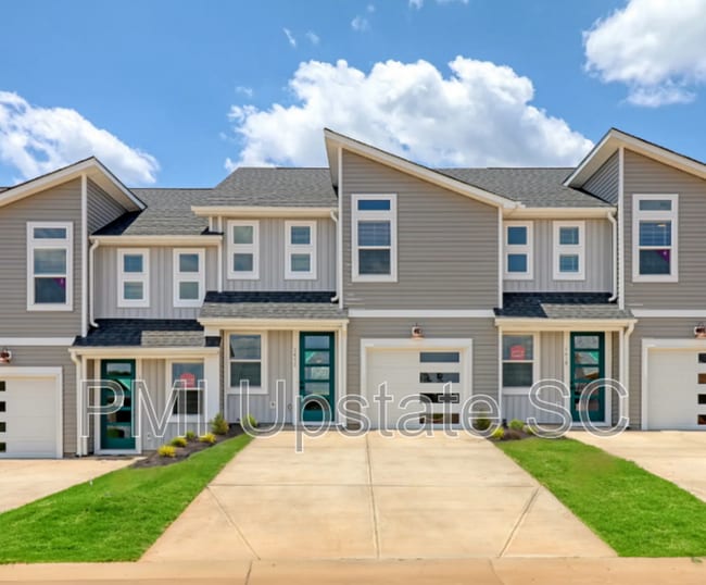 property at 1290 Westgate Vlg Dr