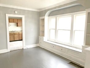 3584 E 151st St-Unit -Down in Cleveland, OH - Building Photo - Building Photo