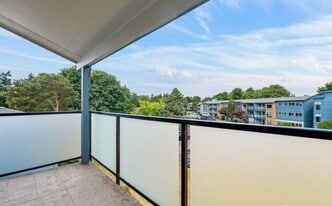 15146 65th Ave S, Unit 518 in Tukwila, WA - Building Photo