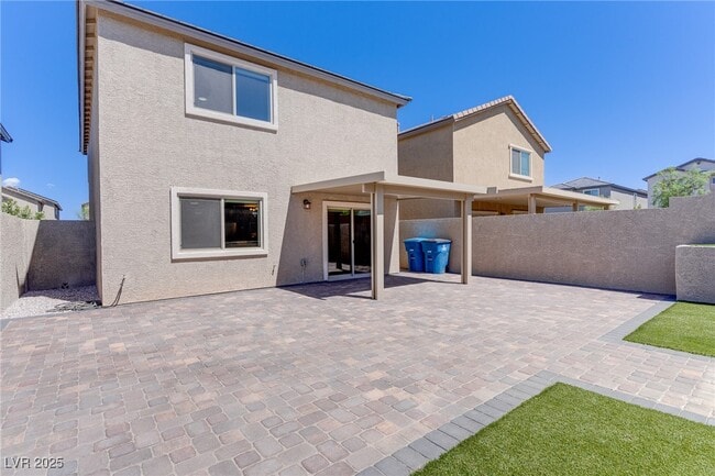 9539 Wayfarer Seek Ct